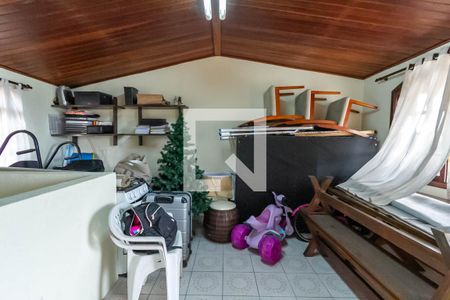 Casa para alugar com 150m², 3 quartos e 2 vagas Casa para alugar com 150m², 3 quartos e 2 vagasSótão