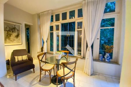 Apartamento para alugar com 297m², 3 quartos e 1 vagaSala