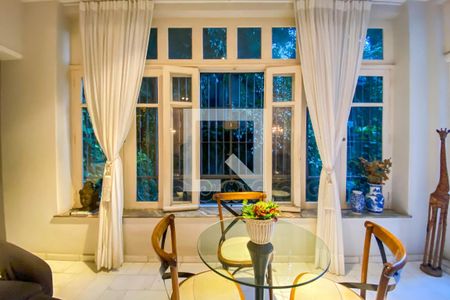 Sala de apartamento para alugar com 3 quartos, 297m² em Laranjeiras, Rio de Janeiro