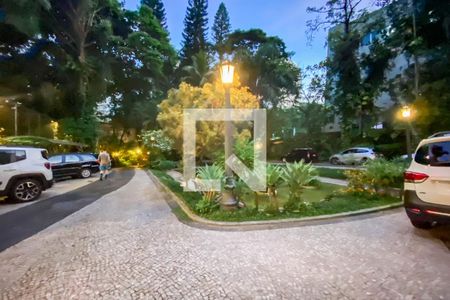 Apartamento para alugar com 297m², 3 quartos e 1 vagaFachada e portaria