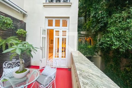 Apartamento para alugar com 297m², 3 quartos e 1 vagaVaranda