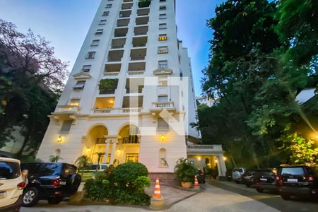 Apartamento para alugar com 297m², 3 quartos e 1 vagaFachada e portaria