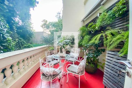 Apartamento para alugar com 297m², 3 quartos e 1 vagaVaranda