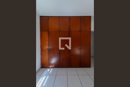 Casa à venda com 550m², 4 quartos e 2 vagasQuarto 2