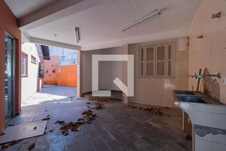 Casa à venda com 550m², 4 quartos e 2 vagasÁrea de Serviço