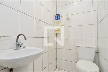 Casa à venda com 255m², 3 quartos e 4 vagasBanheiro de Serviço