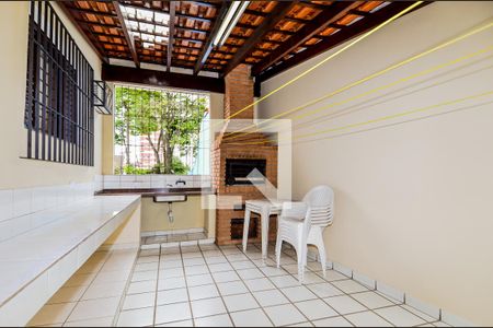 Casa à venda com 255m², 3 quartos e 4 vagasChurrasqueira