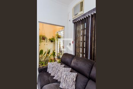 Casa à venda com 255m², 3 quartos e 4 vagasJardim de Inverno 