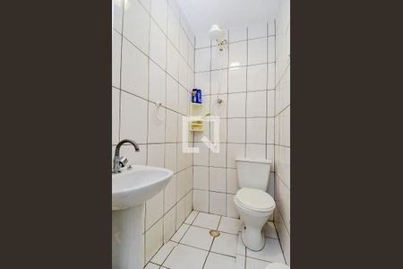 Casa à venda com 255m², 3 quartos e 4 vagasBanheiro de Serviço