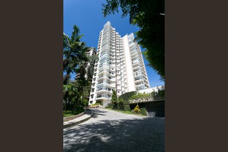 Apartamento à venda com 224m², 4 quartos e 3 vagasFachada