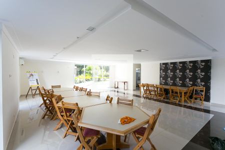 Apartamento à venda com 224m², 4 quartos e 3 vagasÁrea comum - Salão de festas