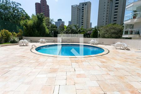 Apartamento à venda com 224m², 4 quartos e 3 vagasÁrea comum - Piscina