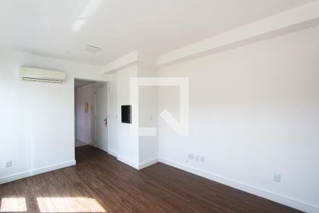 Sala de apartamento para alugar com 1 quarto, 40m² em Petrópolis, Porto Alegre