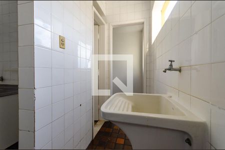 Apartamento para alugar com 85m², 2 quartos e sem vagaCozinha e Área de Serviço