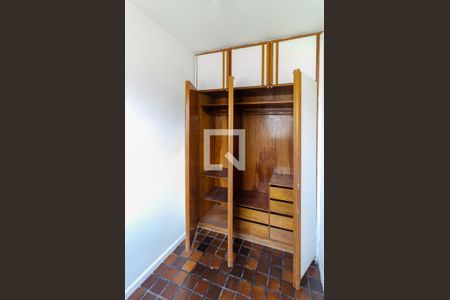 Apartamento para alugar com 85m², 2 quartos e sem vagaQuarto de Serviço