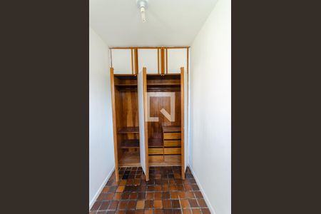 Apartamento para alugar com 85m², 2 quartos e sem vagaQuarto de Serviço