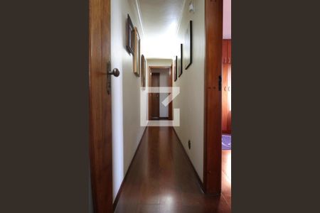Corredor  de apartamento à venda com 3 quartos, 180m² em Jardim Jabaquara, São Paulo