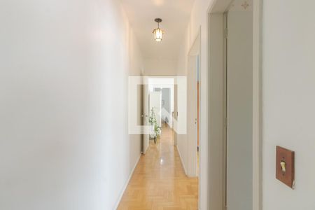 Corredor de apartamento à venda com 2 quartos, 73m² em Auxiliadora, Porto Alegre