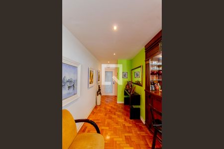 Apartamento à venda com 220m², 3 quartos e 2 vagas Apartamento à venda com 220m², 3 quartos e 2 vagasSala