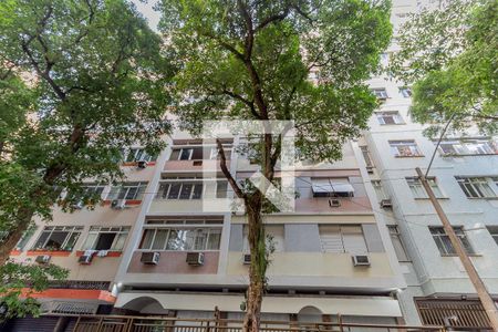 Apartamento à venda com 220m², 3 quartos e 2 vagas Apartamento à venda com 220m², 3 quartos e 2 vagasFachada