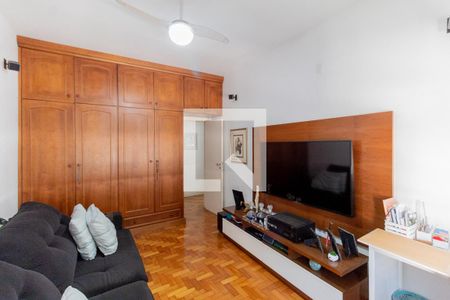 Apartamento à venda com 220m², 3 quartos e 2 vagas Apartamento à venda com 220m², 3 quartos e 2 vagasQuarto 1