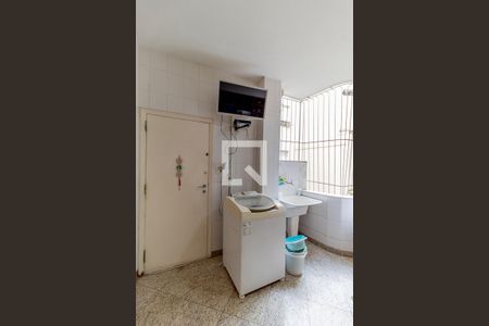Apartamento à venda com 220m², 3 quartos e 2 vagas Apartamento à venda com 220m², 3 quartos e 2 vagasÁrea de Serviço