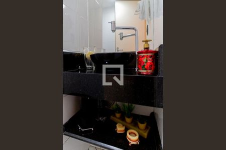 Apartamento à venda com 220m², 3 quartos e 2 vagas Apartamento à venda com 220m², 3 quartos e 2 vagasLavabo