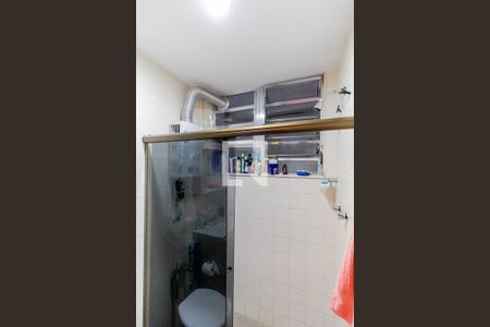 Apartamento à venda com 220m², 3 quartos e 2 vagas Apartamento à venda com 220m², 3 quartos e 2 vagasBanheiro da Suíte
