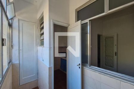 Apartamento à venda com 100m², 3 quartos e 1 vaga Apartamento à venda com 100m², 3 quartos e 1 vagaÁrea de Serviço