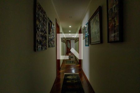 Apartamento à venda com 510m², 5 quartos e 4 vagas Apartamento à venda com 510m², 5 quartos e 4 vagasCorredor