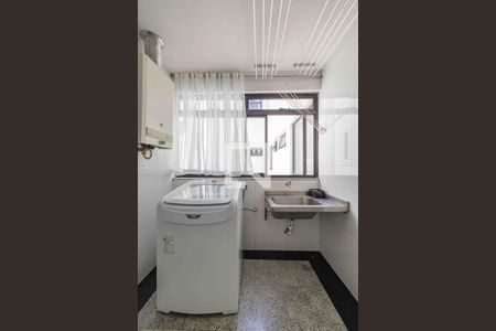 Apartamento à venda com 510m², 5 quartos e 4 vagas Apartamento à venda com 510m², 5 quartos e 4 vagasÁrea de Serviço