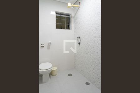 Casa à venda com 160m², 3 quartos e 3 vagasBanheiro 2