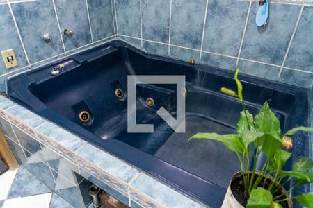 Casa à venda com 160m², 3 quartos e 3 vagasBanheiro da Suíte