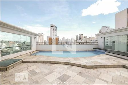 Apartamento para alugar com 33m², 1 quarto e 1 vaga Apartamento para alugar com 33m², 1 quarto e 1 vagaPiscina
