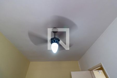 Detalhe do quarto de apartamento para alugar com 2 quartos, 64m² em Ocian, Praia Grande