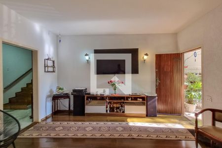 Sala de casa para alugar com 4 quartos, 250m² em Lourdes, Belo Horizonte