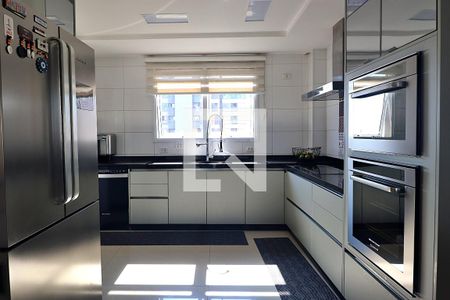 Apartamento à venda com 227m², 4 quartos e 4 vagasCozinha