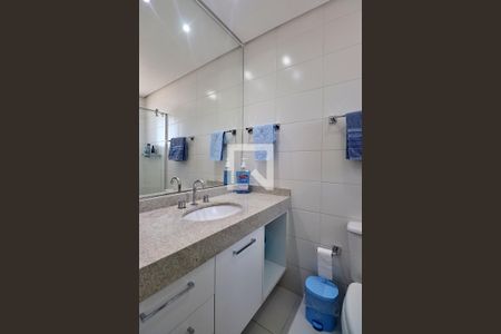 Apartamento à venda com 227m², 4 quartos e 4 vagasBanheiro da Suíte 3