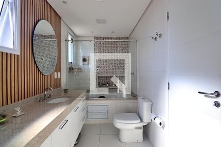 Apartamento à venda com 227m², 4 quartos e 4 vagasBanheiro da suíte 1