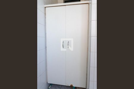 Apartamento para alugar com 90m², 3 quartos e 1 vagaÁrea de Serviço - Armários