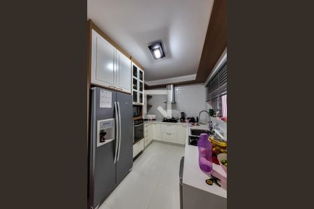 Casa à venda com 200m², 3 quartos e 3 vagas Casa à venda com 200m², 3 quartos e 3 vagasCozinha