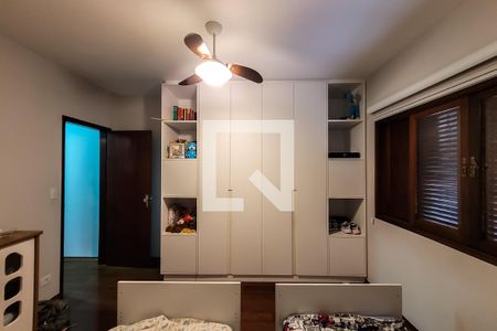 Casa à venda com 200m², 3 quartos e 3 vagas Casa à venda com 200m², 3 quartos e 3 vagasQuarto 1