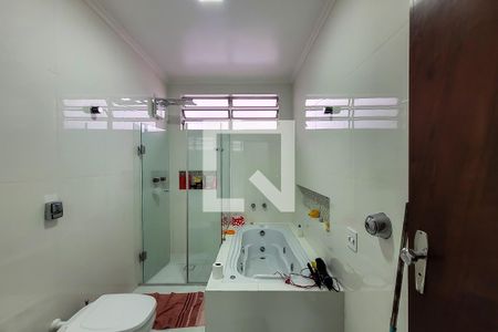 Casa à venda com 200m², 3 quartos e 3 vagas Casa à venda com 200m², 3 quartos e 3 vagasBanheiro Quarto 3 - Suíte