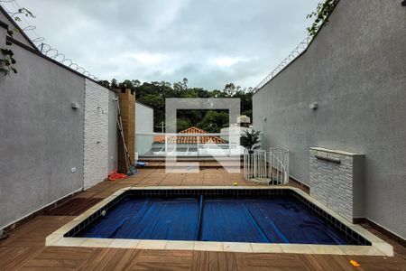 Casa à venda com 200m², 3 quartos e 3 vagas Casa à venda com 200m², 3 quartos e 3 vagasarea de lazer