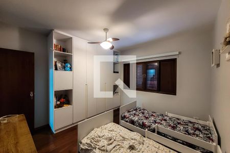 Casa à venda com 200m², 3 quartos e 3 vagas Casa à venda com 200m², 3 quartos e 3 vagasQuarto 1