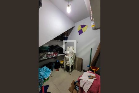 Casa à venda com 200m², 3 quartos e 3 vagas Casa à venda com 200m², 3 quartos e 3 vagasdeposito