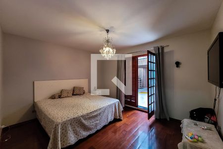 Casa à venda com 200m², 3 quartos e 3 vagas Casa à venda com 200m², 3 quartos e 3 vagasQuarto 3 - Suíte