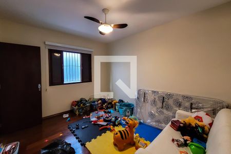 Casa à venda com 200m², 3 quartos e 3 vagas Casa à venda com 200m², 3 quartos e 3 vagasQuarto 2