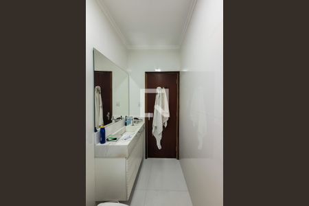 Casa à venda com 200m², 3 quartos e 3 vagas Casa à venda com 200m², 3 quartos e 3 vagasBanheiro Social