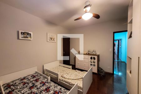 Casa à venda com 200m², 3 quartos e 3 vagas Casa à venda com 200m², 3 quartos e 3 vagasQuarto 1